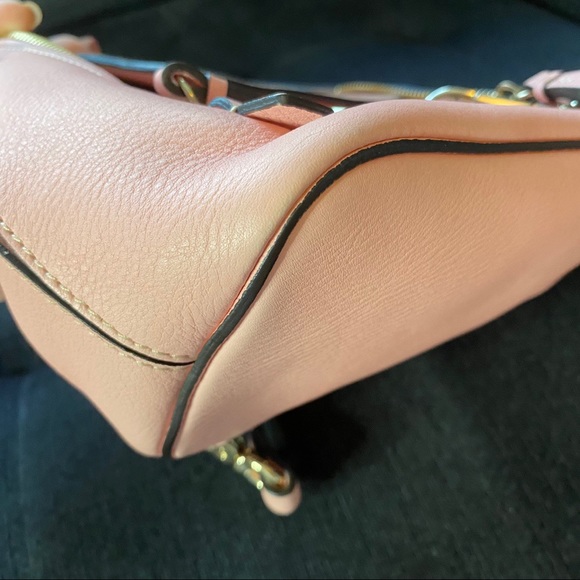 Chloe Faye - Picture 4 of 9